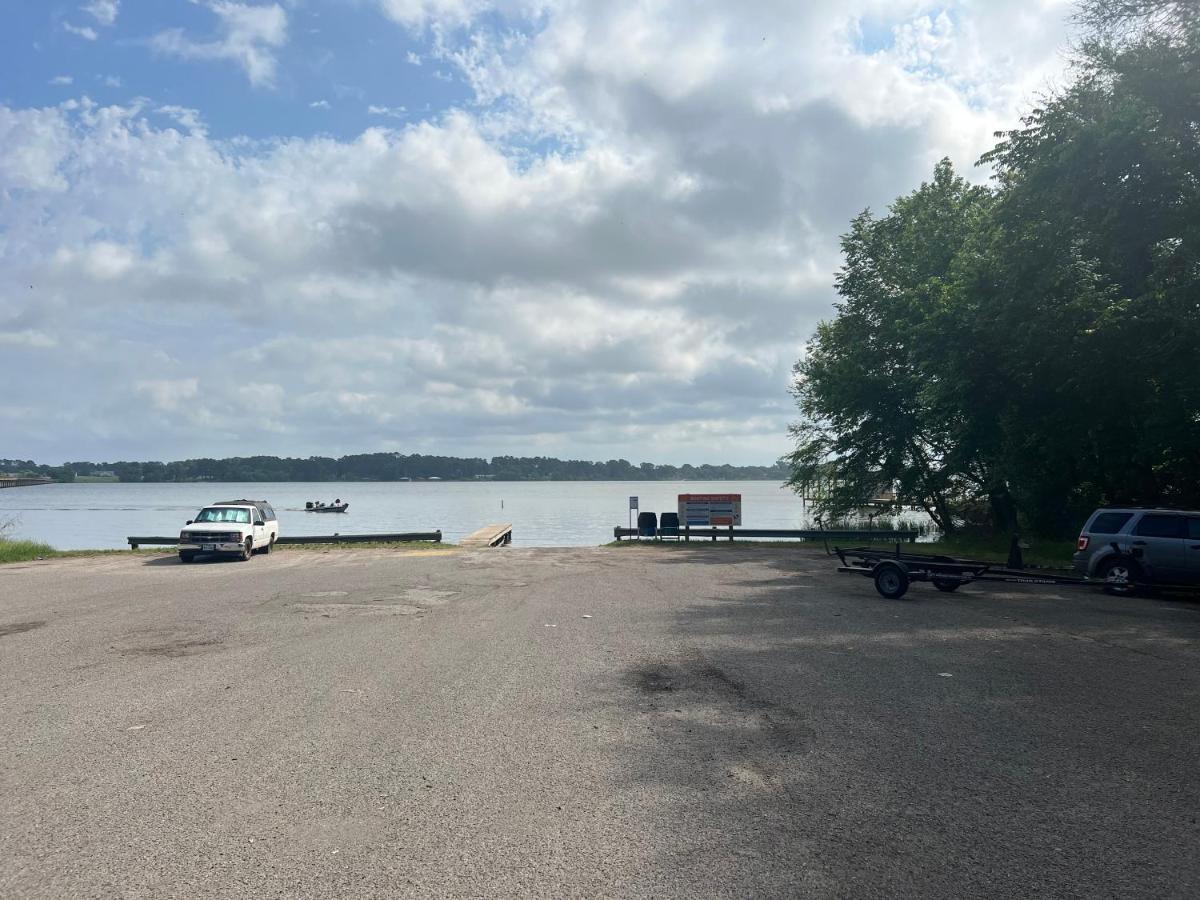 Lakefront Oasis With Private Boat Dock On Lake Palestine Villa Coffee City Exterior photo